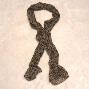 Leopard scarf